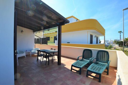 Appartamento con ampie terrazze in vendita a Torre San Giovanni – Ugento